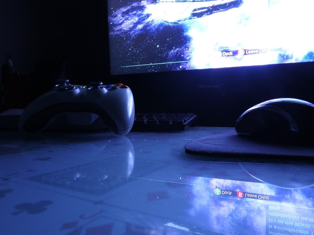 Stavia vs Facebook gaming